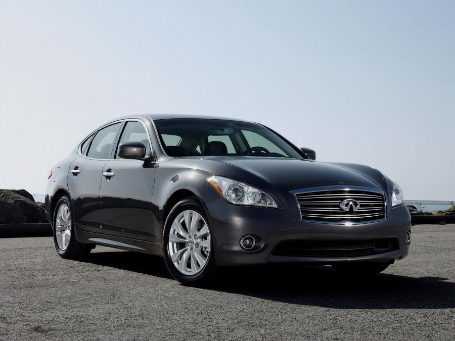 Infiniti M56 '2010